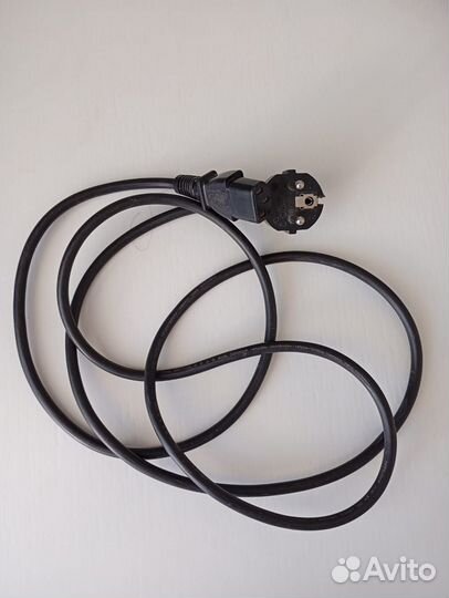 Провод для компьютера