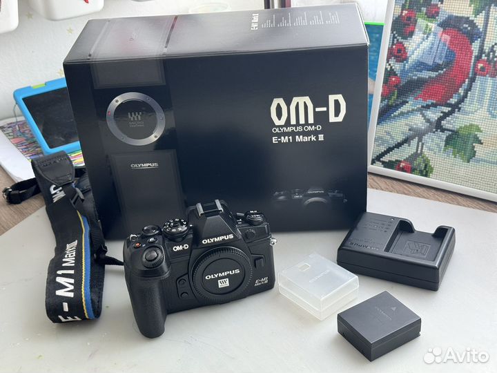Беззеркальная камера Olympus OM-D E-M1 mark III