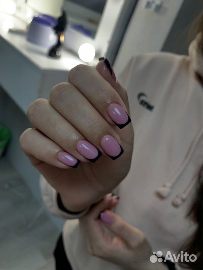 Маникюр педикюр