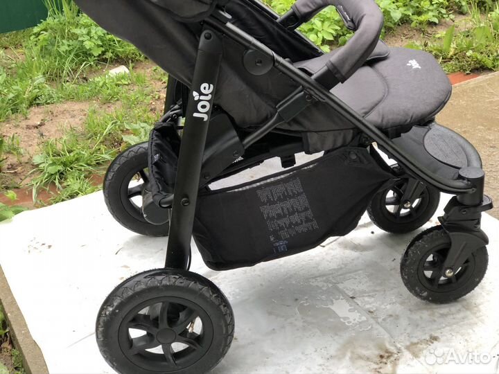 Прогулочная коляска Joie