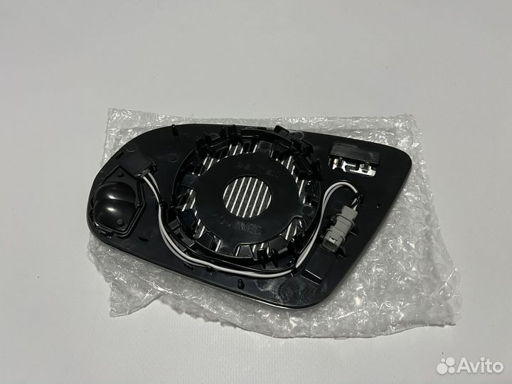 Правое зеркало Mercedes W222 W213 W205 слепые зоны