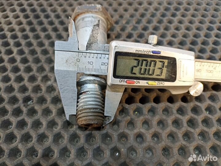 Комплект болтов переднего стабилизатора