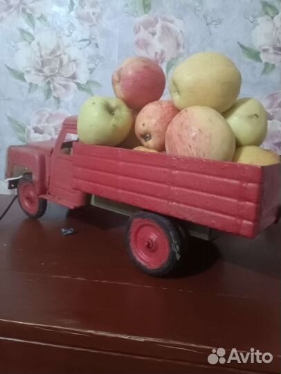 Железная машина ссср.лтз Газон