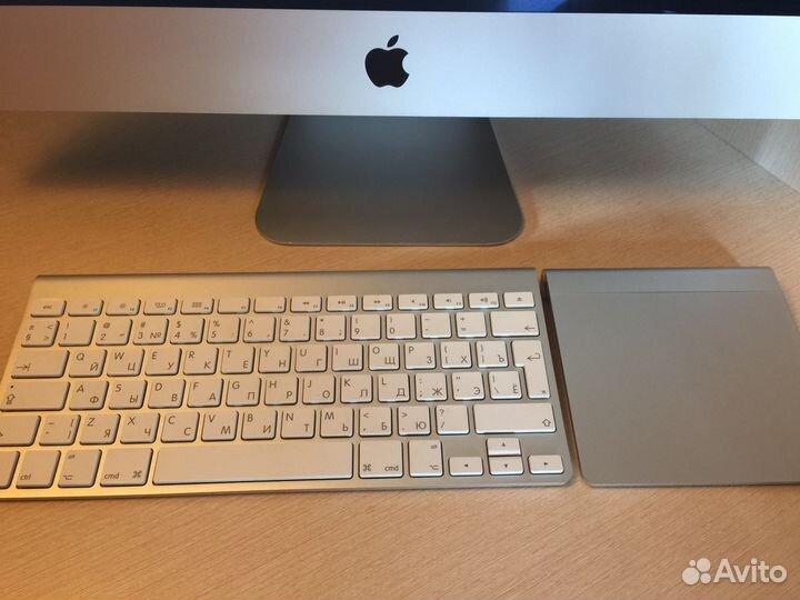 Apple iMac (21.5-inch, Late 2013)