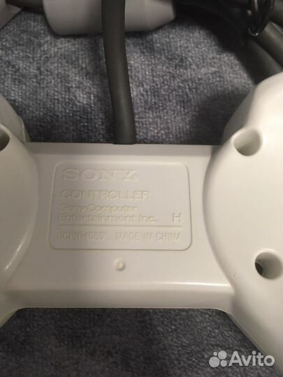 Джойстик и карта памяти PlayStation 1