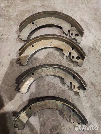 Задние тормозные колодки Москвич 2141