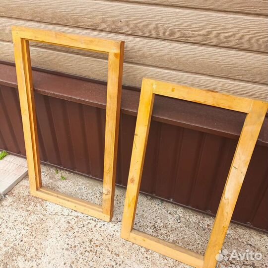 Деревянная оконная рама новая