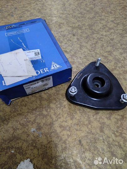 Опора амортизационной стойки