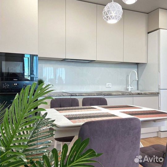 Кухонный гарнитур новый под ключ