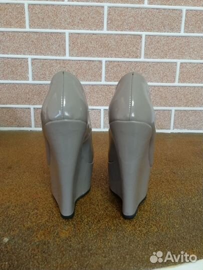 Обувь женская