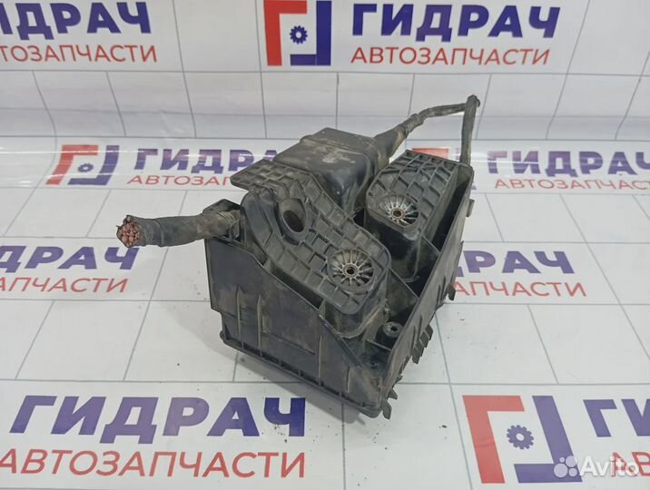 Блок предохранителей Volkswagen Touran (1T1) 1K093