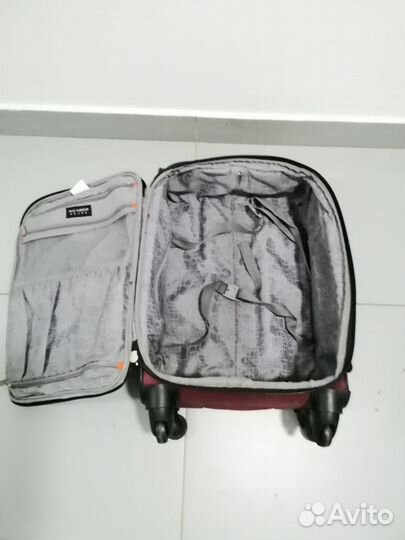 Чемодан на колесах бу