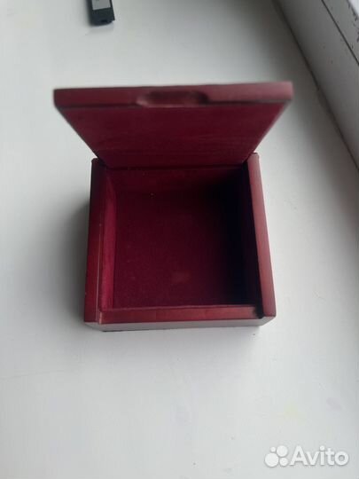 Деревянная упаковка 85х85 для медалей,значков