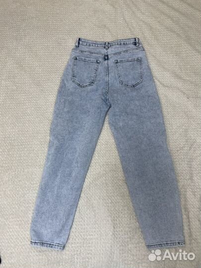 Продам джинцы женские