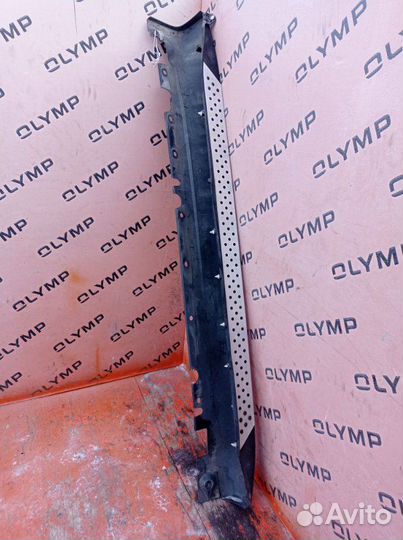 Подножка левая Bmw X5 E70 N52 2008