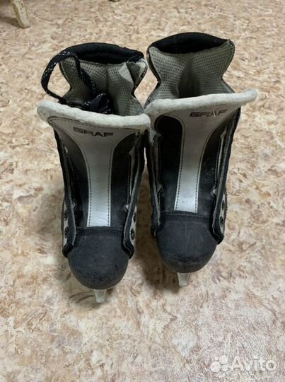 Коньки хоккейные