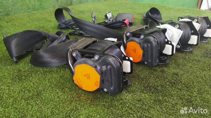 Ремни безопасности Комплектом Audi A1 caxa 2011