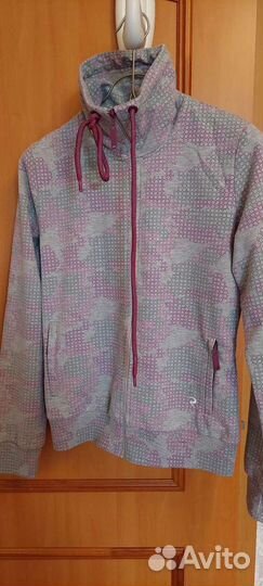 Спортивный костюм женский