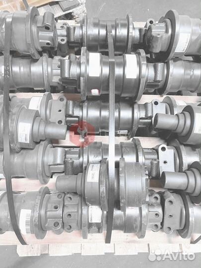 Каток опорный Hyundai A40200E0K00