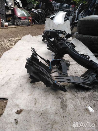 Передняя панель телевизор Mercedes w169