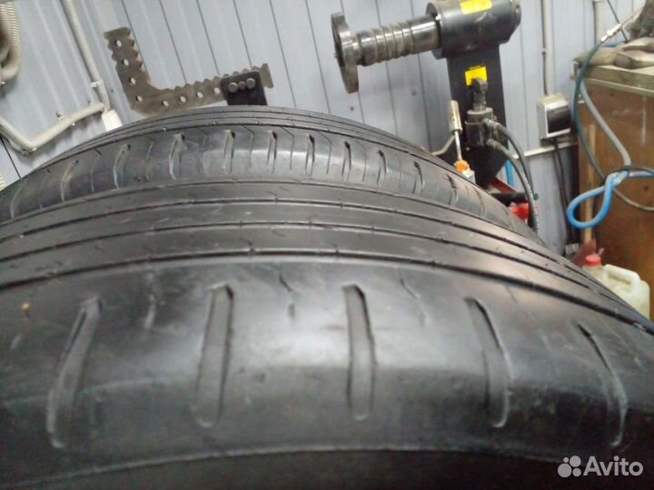Continental ContiEcoContact 5 215/60 R17 96H