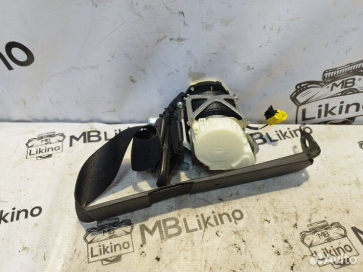 Ремень безопасности 3го ряда левый Mercedes Gl