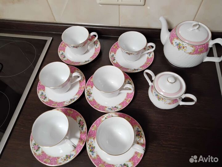 Сервиз чайный на 6 персон новый