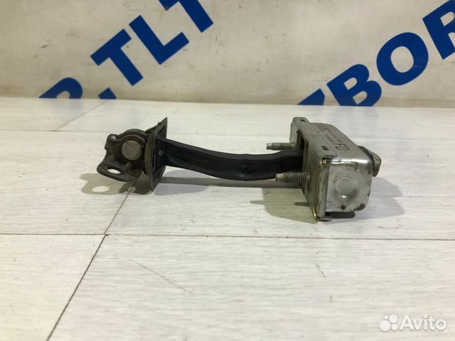 Ограничитель двери перед прав cadillac BLS 1.9 диз