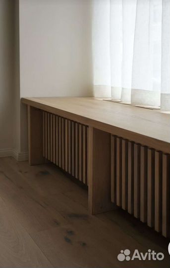 Подоконники из массива дерева, экраны радиаторов