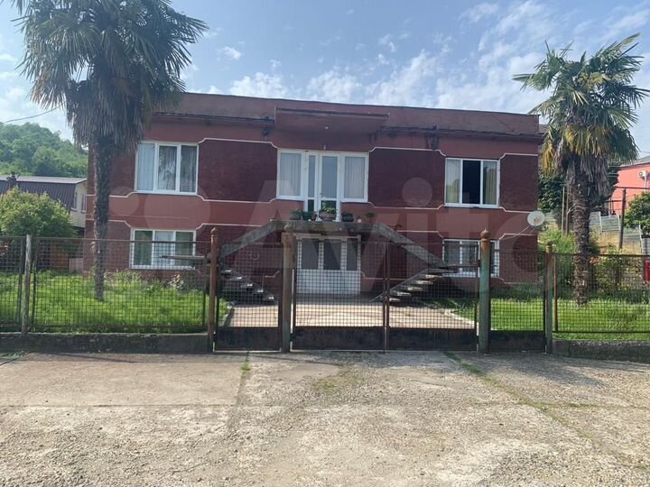 Дом 347,5 м² на участке 6 сот.