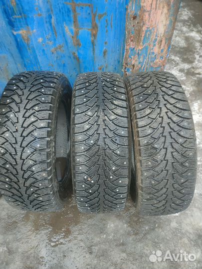 Nokian Tyres Hakkapeliitta 4 215/60 R16