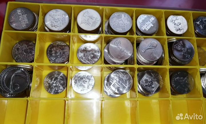 Памятные монеты 25р. Простые