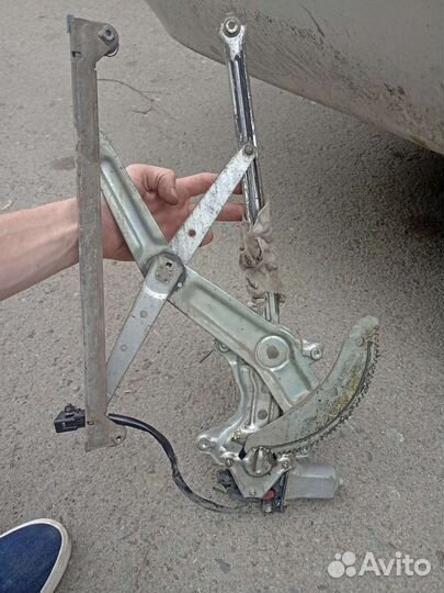 Механизм закрывания окна. Toyota Corona premio