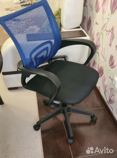 Компьютерное кресло