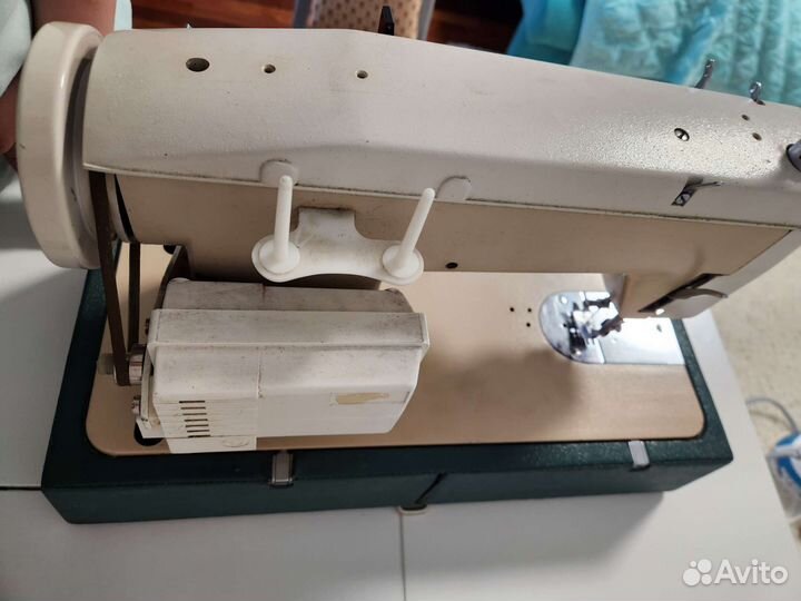 Швейная машинка с оверлоком Radom 466