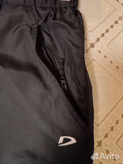 Брюки спортивные женские, размер 42-44, черные