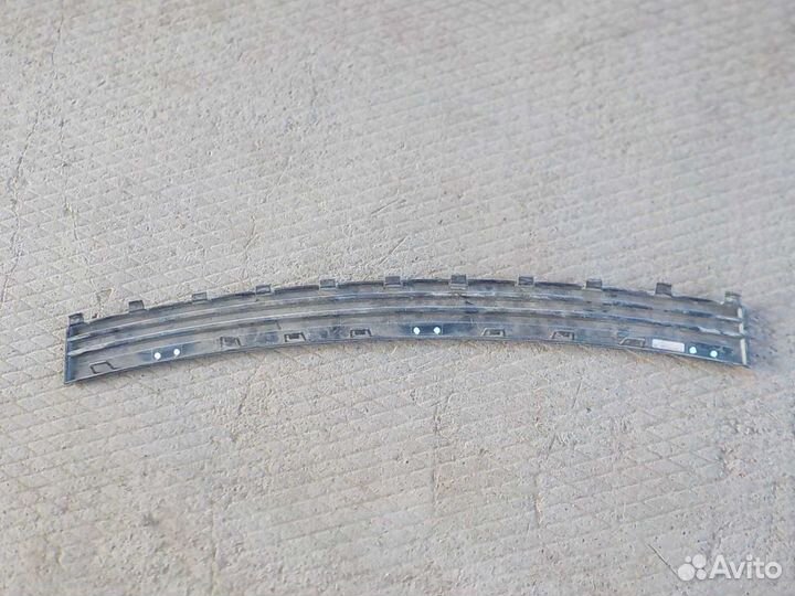 Накладка бампера Jeep Grand Cherokee