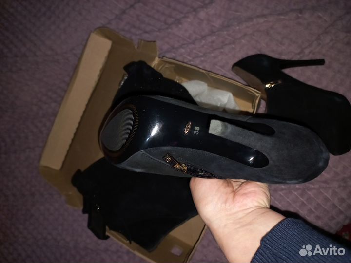 Ботинки женские