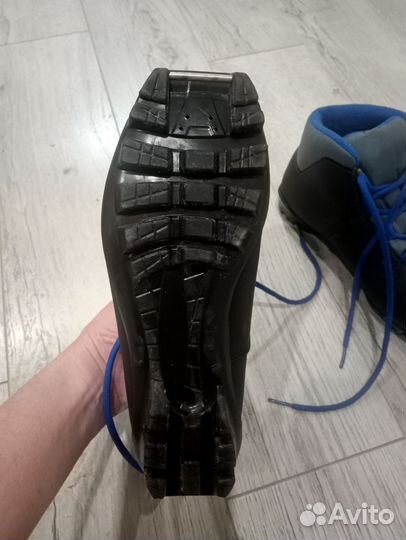 Лыжные ботинки 36