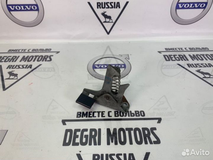 Замок капота крюк Volvo S60 V70 XC70 2000-2009