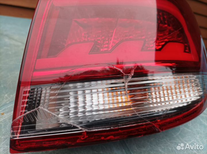 Задний правый фонарь Киа Рио 4 led 92402-H0600