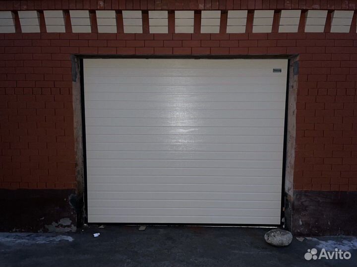 Секционные ворота на гараж
