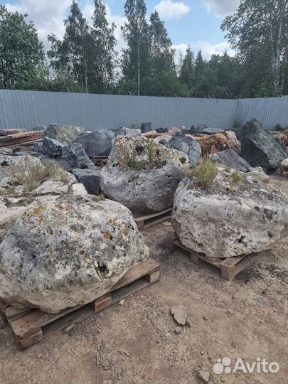 Валуны, мраморная крошка, галька, банные камни