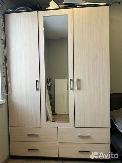 Шкаф распашной бу