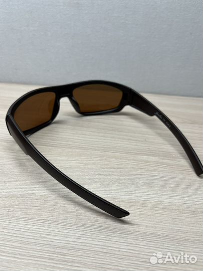 Солнечные очки мужские