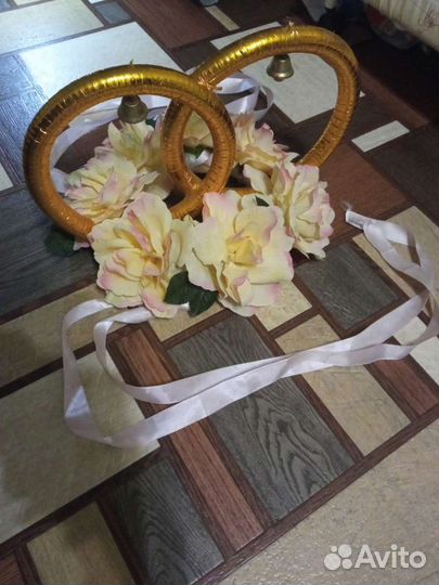 Свадебные украшения на автомобили