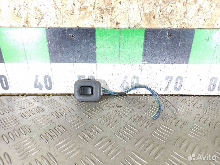 Кнопка стеклоподъемника Daihatsu Atrai 7