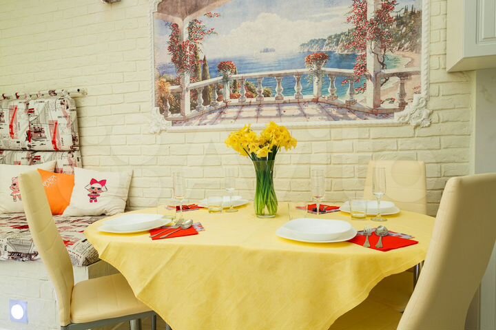 2-к. квартира, 60 м², 1/2 эт.