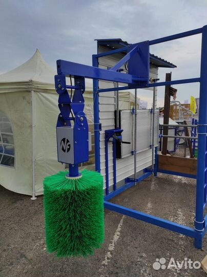 Щетка-чесалка для крс автоматическая New farm