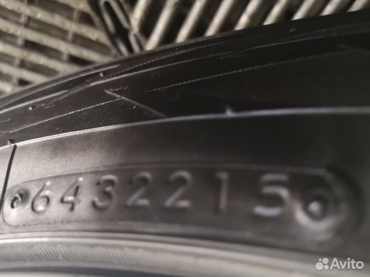 R17 Toyo Observe G3-Ice 225/55, PCD 5x100 DIA 56.1